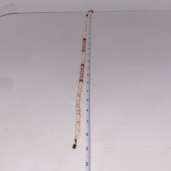 Vintage Conch Shell Round Bead Pink and White Beaded Necklace - Picture 7 of 9